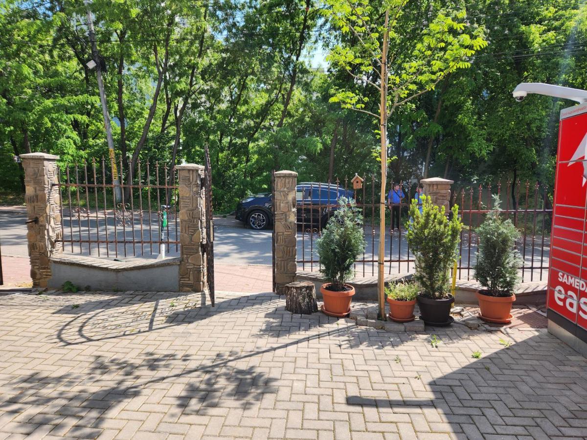 Boutique City Retreats Apartments Iasi Buitenkant foto